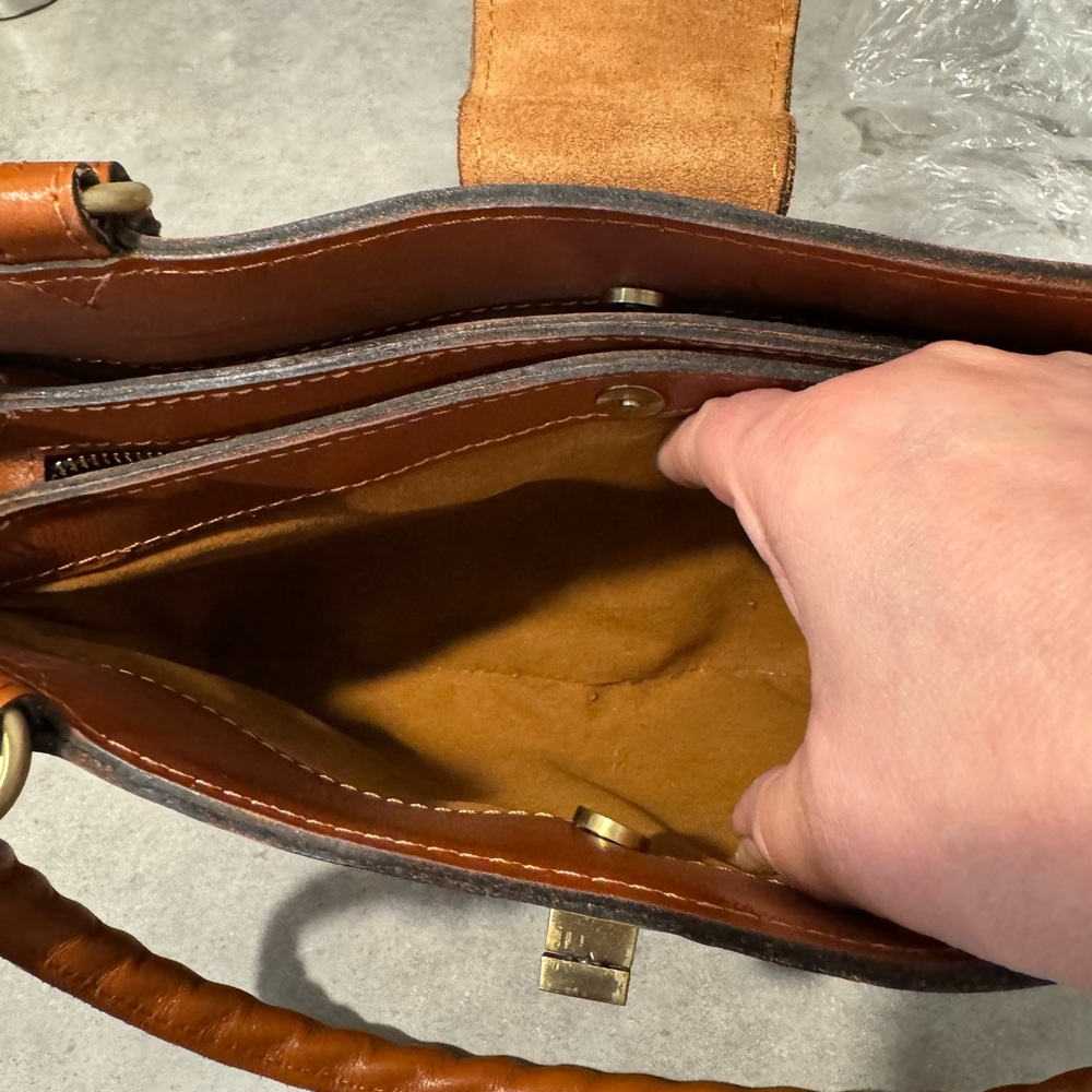 Patricia Nash Rosina Cut Out Tooled Leather Satchel Tan Gold! Beautifully Bag!! - Picture 12 of 13
